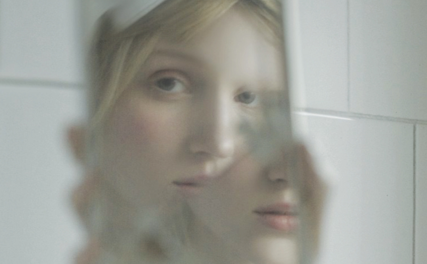 Ritratto concettuale – foto di Evelyn Bencicova